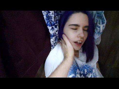 ❤️ Намерих сестра си в гардероба и й помогнах да свърши ️ Ебане видео в bg.porno24-7.ru