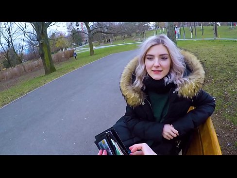 ❤️ Поглъщане на горещата сперма на непознат за пари - свирка в парка от Eva Elfie ️ Ебане видео в bg.porno24-7.ru
